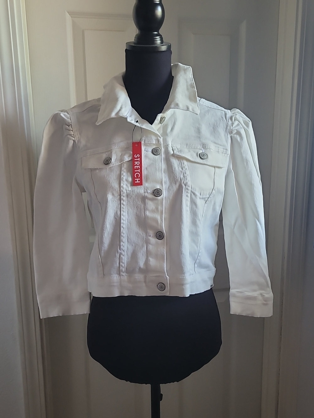 Women's White Stretch Denim Jacket with Puff Shoulder Detail SIZE M WITH TAG